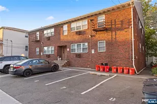 239 Crescent Ln 8, Cliffside Park, NJ 07010 - Photo 17