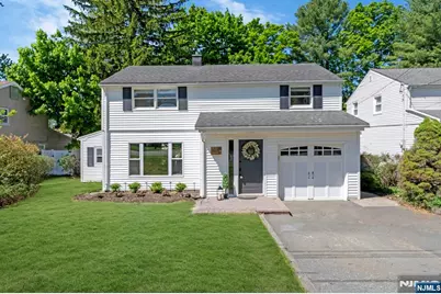 20 W Saddle River Road, Waldwick, NJ 07463 - Photo 19