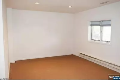 8 Leary Avenue G #G, Bloomingdale, NJ 07403 - Photo 5
