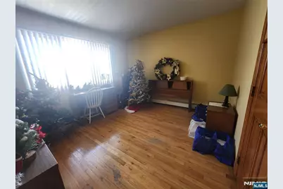 210 Newark Avenue, Lyndhurst Township, NJ 07071 - Photo 19