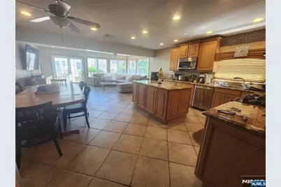 210 Newark Avenue, Lyndhurst Township, NJ 07071 - Photo 7