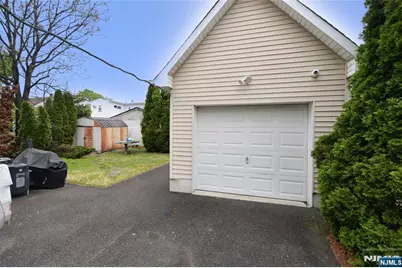 11-01 1st Street, Fair Lawn, NJ 07410 - Photo 23
