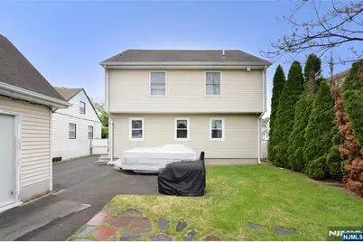 11-01 1st Street, Fair Lawn, NJ 07410 - Photo 25