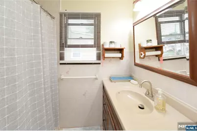 11-01 1st Street, Fair Lawn, NJ 07410 - Photo 15