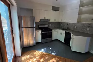 30 Hudson Terrace C, Edgewater, NJ 07020 - Photo 1