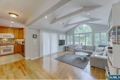 230 Pinelynn Road, Glen Rock, NJ 07452 - Photo 3