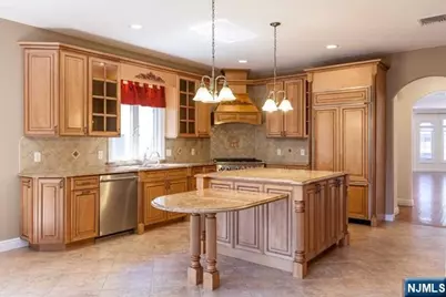 153 Old Palisade Road, Fort Lee, NJ 07024 - Photo 5