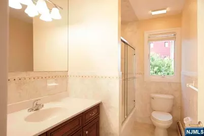 153 Old Palisade Road, Fort Lee, NJ 07024 - Photo 15
