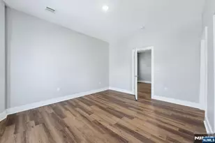 913 S 18th Street 2, Newark, NJ 07108 - Photo 15