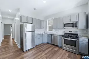 913 S 18th Street 2, Newark, NJ 07108 - Photo 3