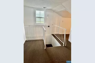 944 Hamburg Turnpike, Wayne, NJ 07470 - Photo 17