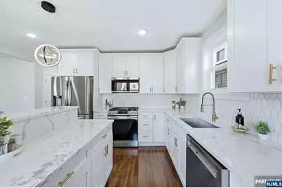 46 Eppirt Street, East Orange, NJ 07018 - Photo 5