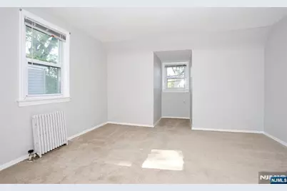 110 Canterbury Avenue, North Arlington, NJ 07031 - Photo 27