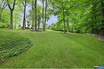 16 Knollwood Road, Upper Saddle River, NJ 07458 - Photo 37