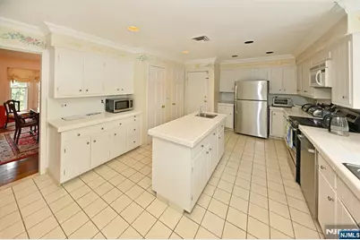 16 Knollwood Road, Upper Saddle River, NJ 07458 - Photo 17