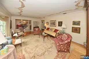 16 Knollwood Rd, Upper Saddle River, NJ 07458 - Photo 9