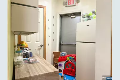 825 State Highway #3, Ridgefield, NJ 07657 - Photo 11