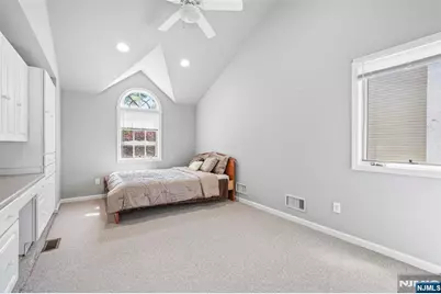 172 Concord Drive, River Edge, NJ 07661 - Photo 27