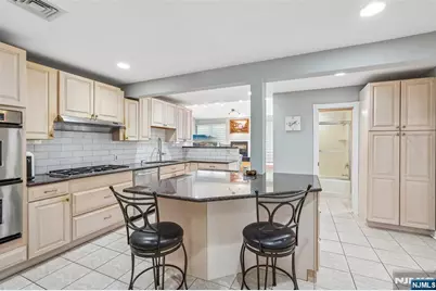 172 Concord Drive, River Edge, NJ 07661 - Photo 11