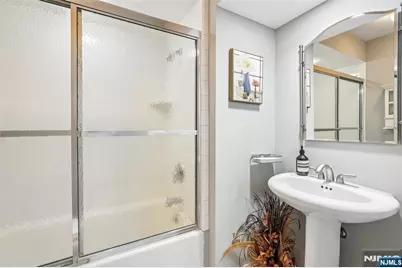 172 Concord Drive, River Edge, NJ 07661 - Photo 19