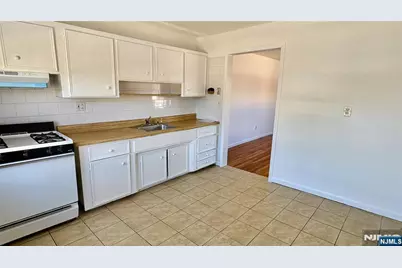 299 Main Street 2 #2, Lodi, NJ 07644 - Photo 5