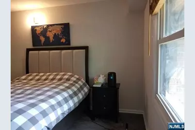 570 North Avenue F #F, Fort Lee, NJ 07024 - Photo 17