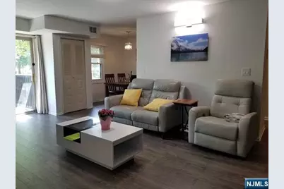 570 North Avenue F #F, Fort Lee, NJ 07024 - Photo 9