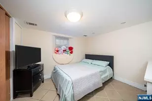 214 Columbus Pl, Cliffside Park, NJ 07010 - Photo 23