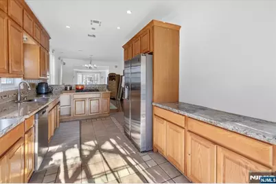 214 Columbus Place, Cliffside Park, NJ 07010 - Photo 3