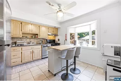 33 Mattocks Place, Closter, NJ 07624 - Photo 11