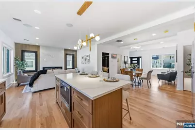 2-05 29th Street, Fair Lawn, NJ 07410 - Photo 9