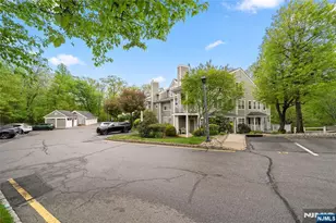 1014 Crown Ct 1014, Mahwah, NJ 07430 - Photo 19