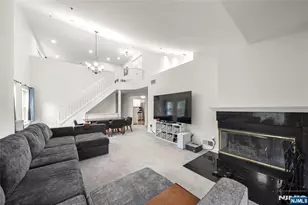 1014 Crown Ct 1014, Mahwah, NJ 07430 - Photo 3