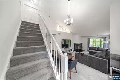 1014 Crown Court 1014 #1014, Mahwah, NJ 07430 - Photo 11