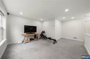 1014 Crown Ct 1014, Mahwah, NJ 07430 - Photo 13