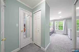 1014 Crown Ct 1014, Mahwah, NJ 07430 - Photo 7