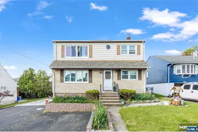 92 Cedarhurst Avenue, Woodland Park, NJ 07424 - Photo 3