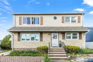 92 Cedarhurst Ave, Woodland Park, NJ 07424 - Photo 1