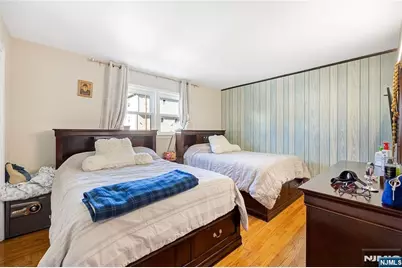 92 Cedarhurst Avenue, Woodland Park, NJ 07424 - Photo 13