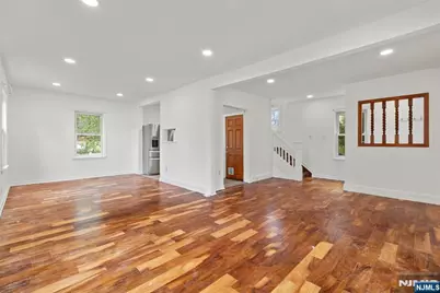 242 Myrtle Avenue, Westfield, NJ 07090 - Photo 7