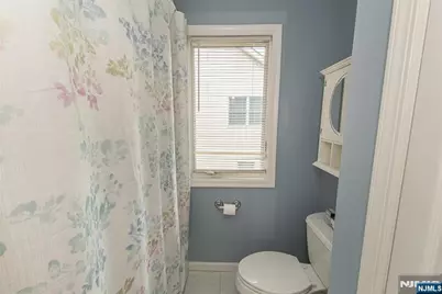 37 Thomas, Wayne, NJ 07470 - Photo 27