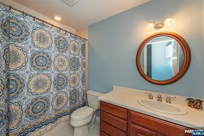 37 Thomas, Wayne, NJ 07470 - Photo 21