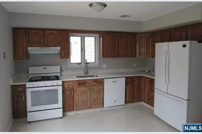33 Maple Avenue Bb #BB, South Hackensack Township, NJ 07606 - Photo 19