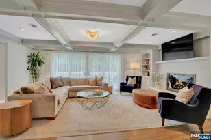 48 Hopper Farm Rd, Upper Saddle River, NJ 07458 - Photo 9