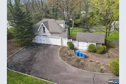 128 Westervelt Avenue, Tenafly, NJ 07670 - Photo 45