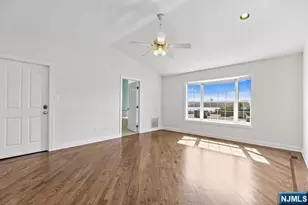 119 Panorama Dr 119, Edgewater, NJ 07020 - Photo 17