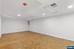 119 Panorama Dr 119, Edgewater, NJ 07020 - Photo 33