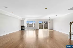 119 Panorama Dr 119, Edgewater, NJ 07020 - Photo 7