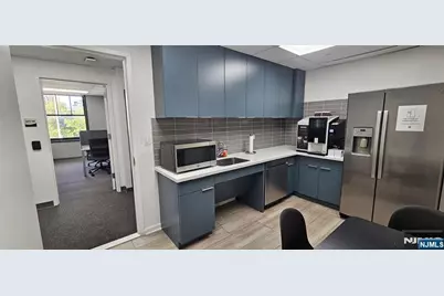 972 Broad Street Floor 3 #Floor 3, Newark, NJ 07102 - Photo 17