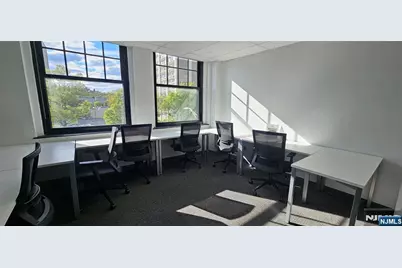 972 Broad Street Floor 3 #Floor 3, Newark, NJ 07102 - Photo 9